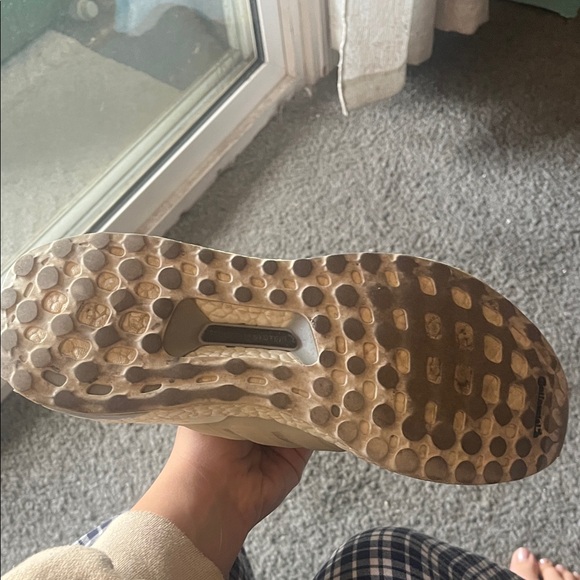 Adidas Ultraboost - Picture 4 of 5